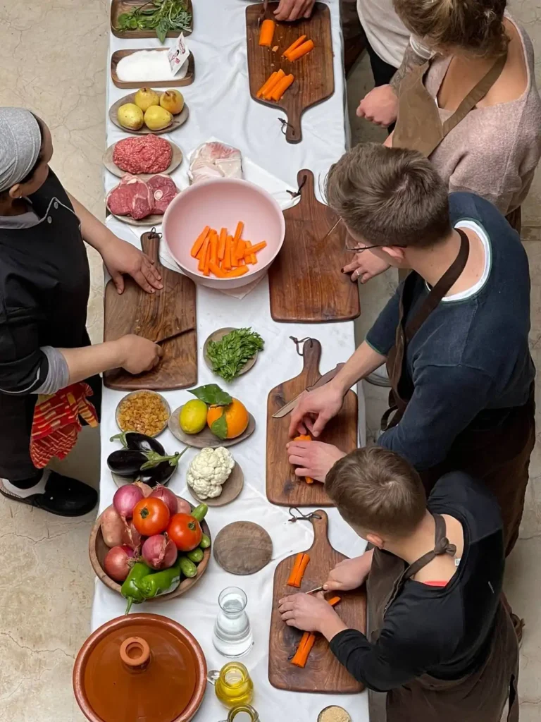 Immersion dans les traditions culinaires marocaines